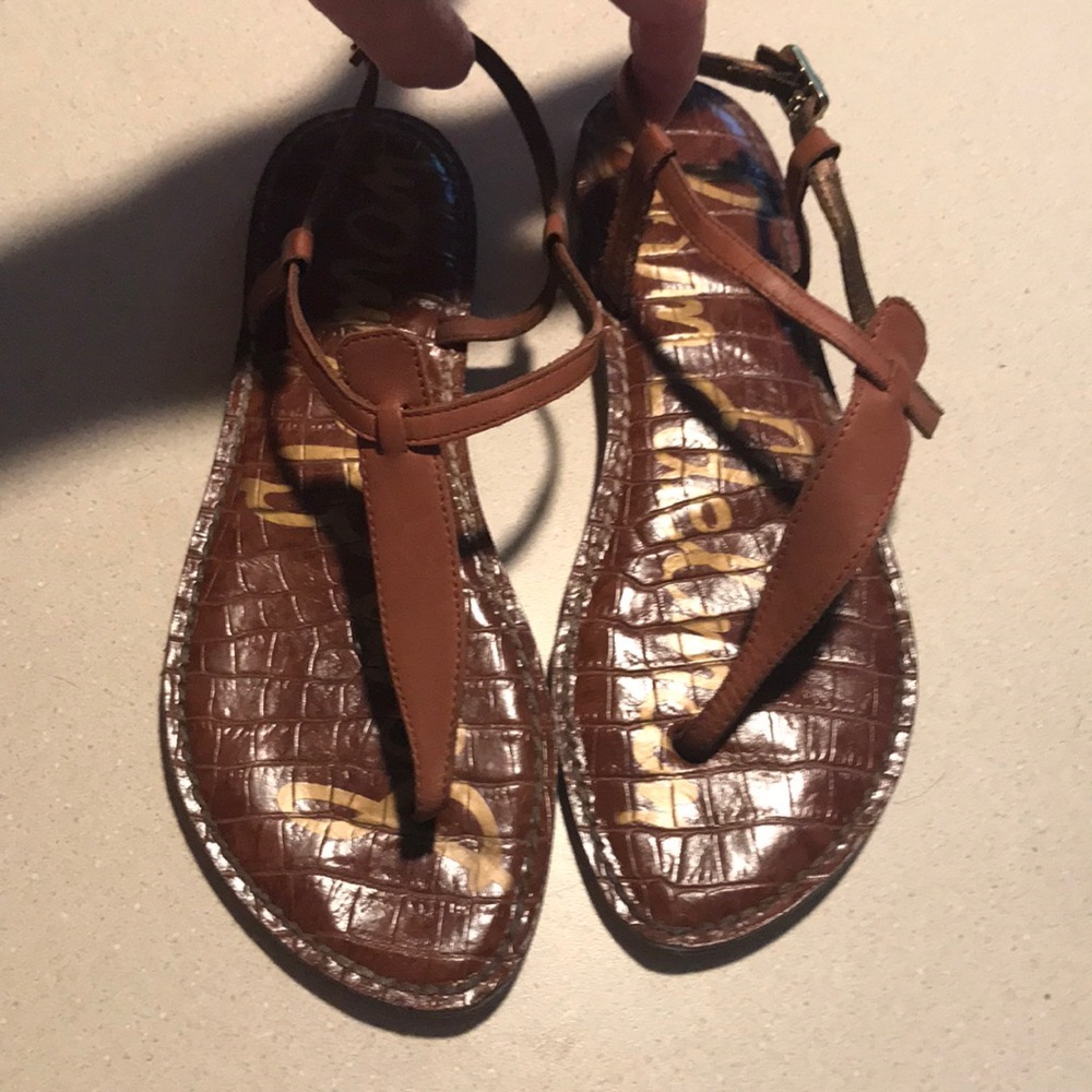 Sam Edelman sz 7 Tan thong sandals 7. Super cute!